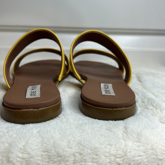 Steve Madden Dual Yellow Sandals - Picture 8 of 16